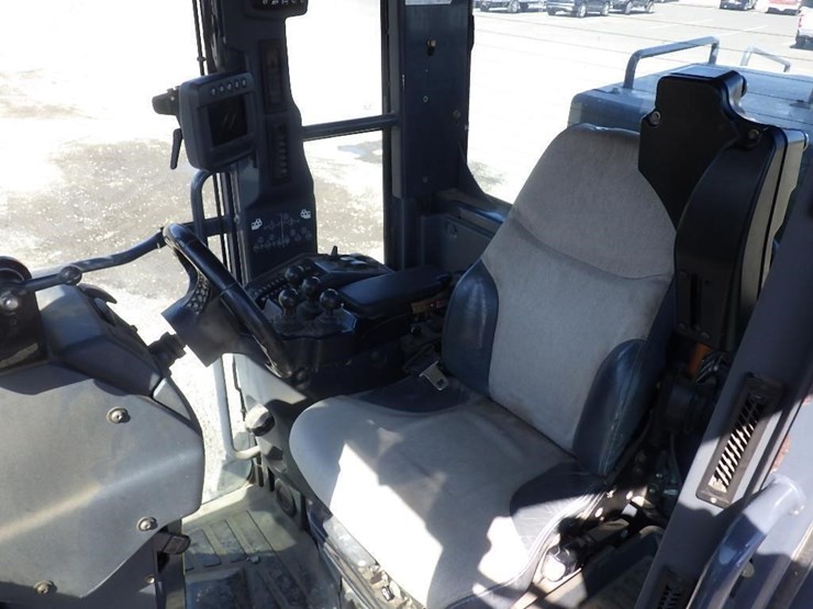 2012-deere-672gp-image-37