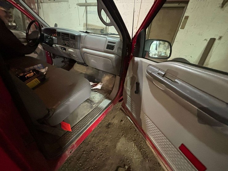 2001-ford-f250-image-17