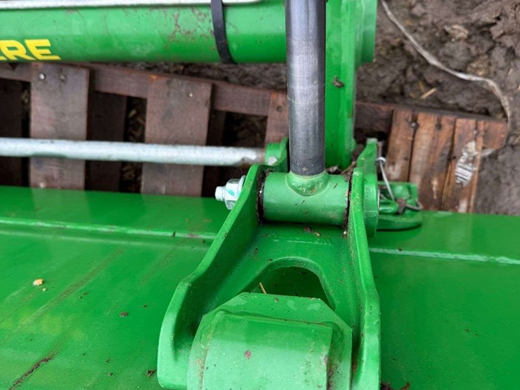 john-deere-300e-image-5