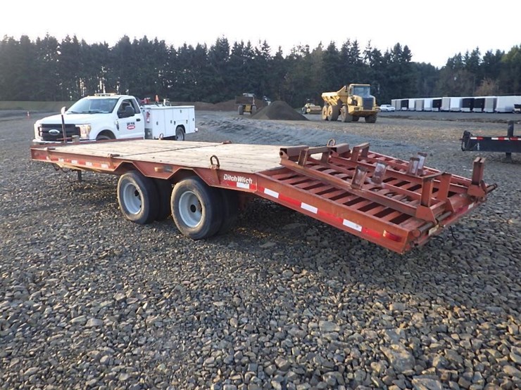 charles-machine-works-23'-t/a-dove-tail-trailer-image-5