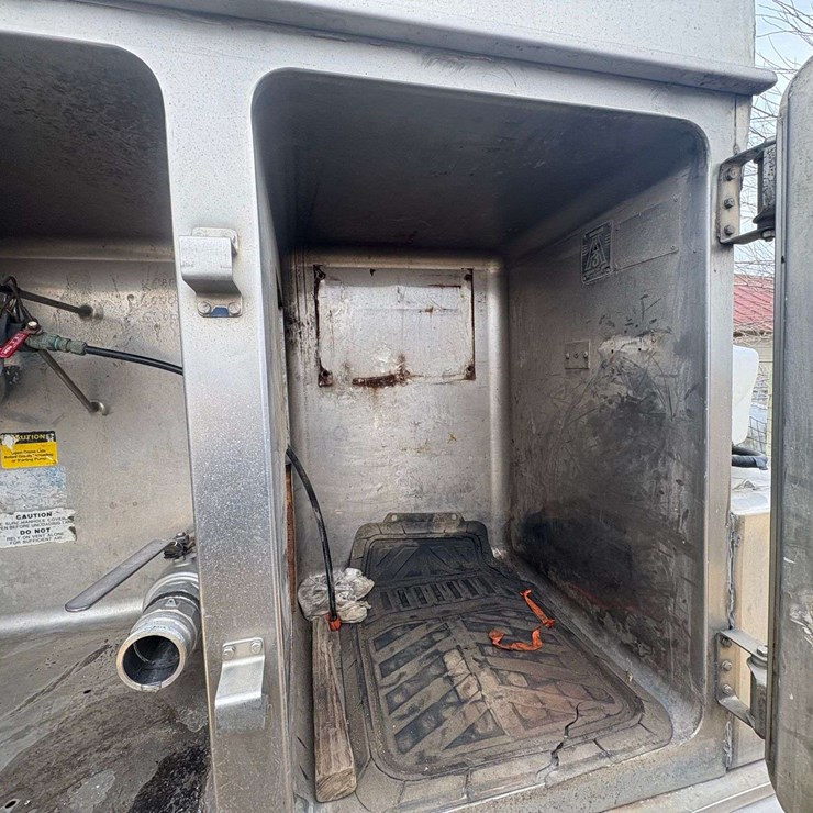 1984 Brenner Tanker trailer