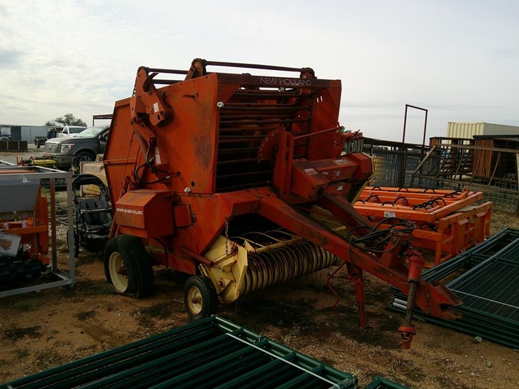 new-holland-847-image-1