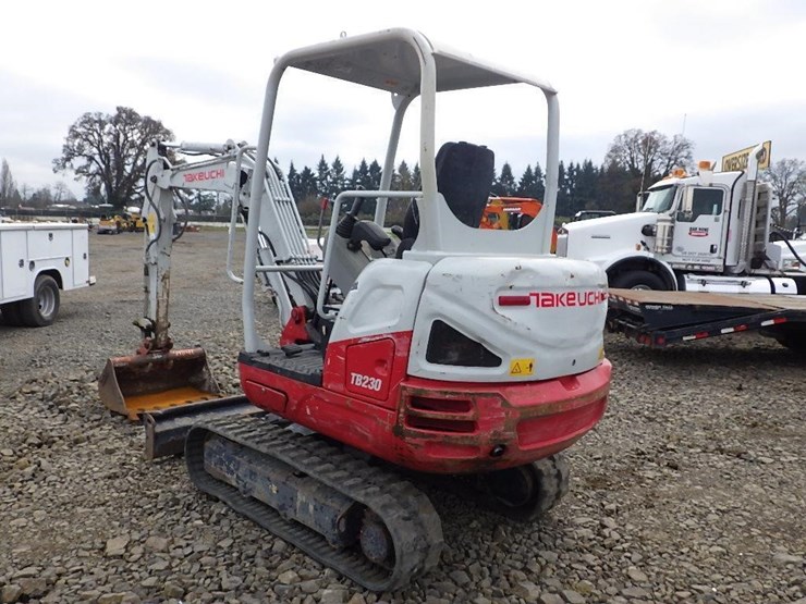 takeuchi-tb230-image-5