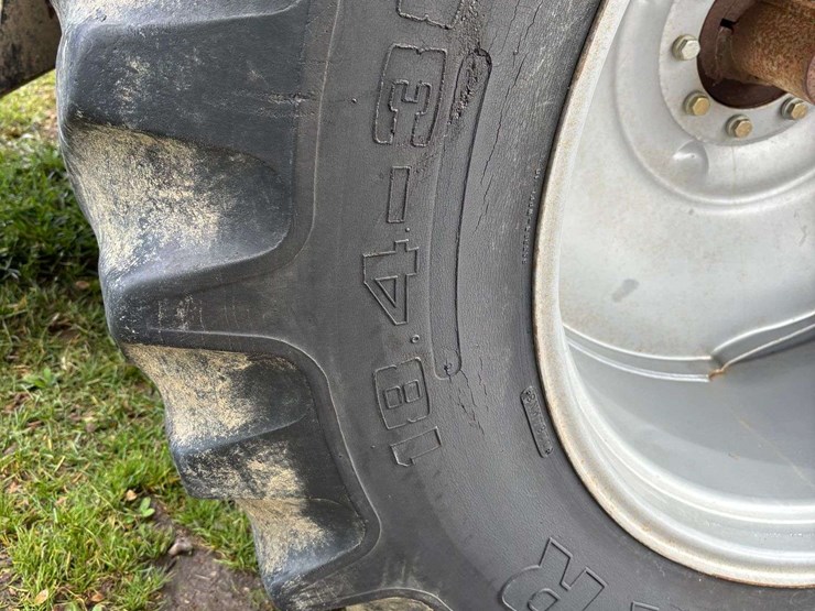 1977-white-2-155-image-10