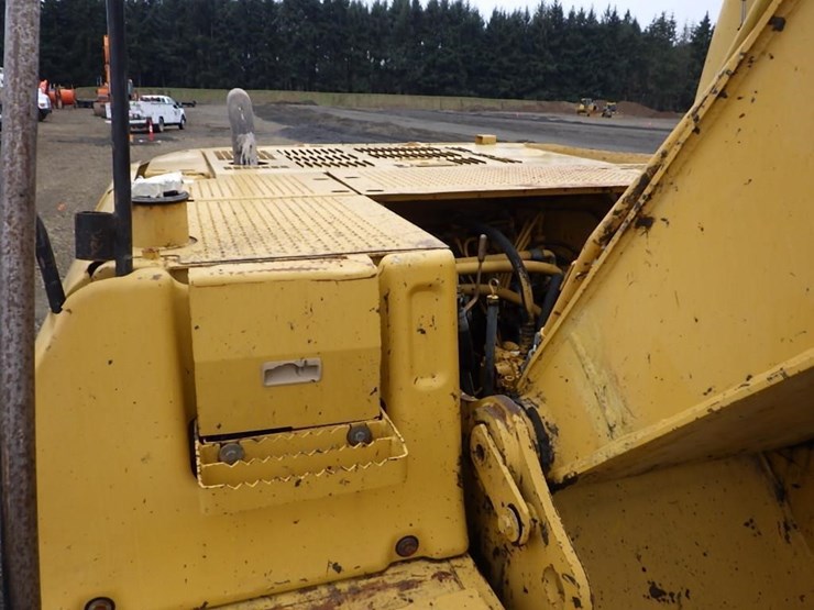 caterpillar-320c-image-18