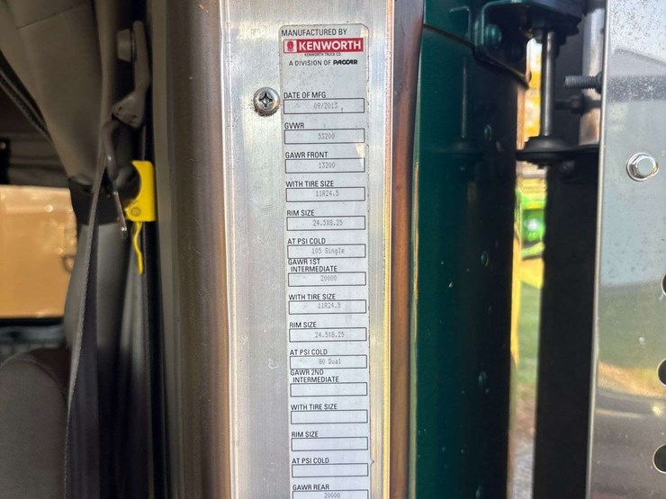 2014-kenworth-t800-image-10