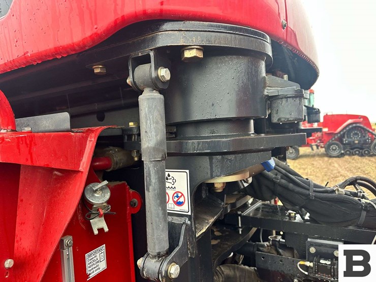 case-ih-400-image-39