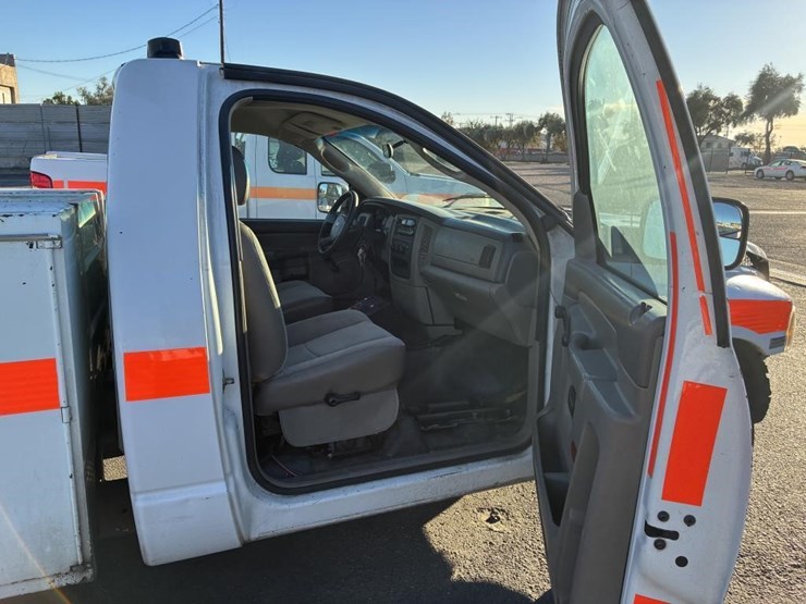 2005-dodge-ram-2500-image-9