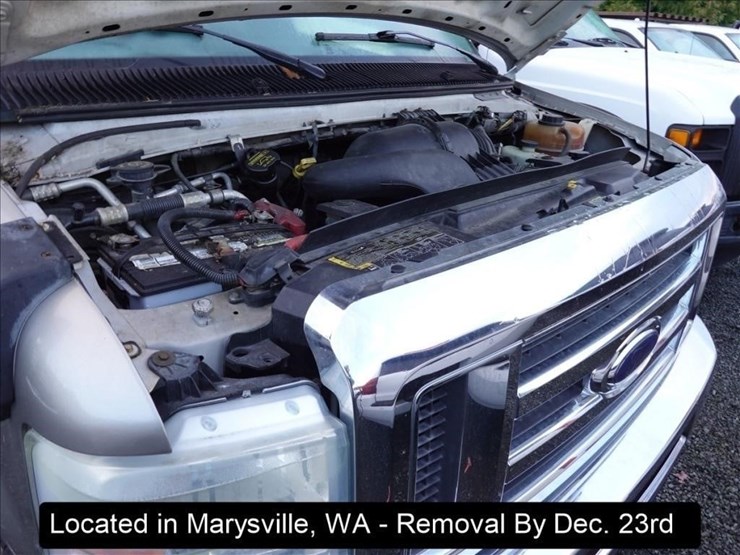 2010-ford-e350-image-17