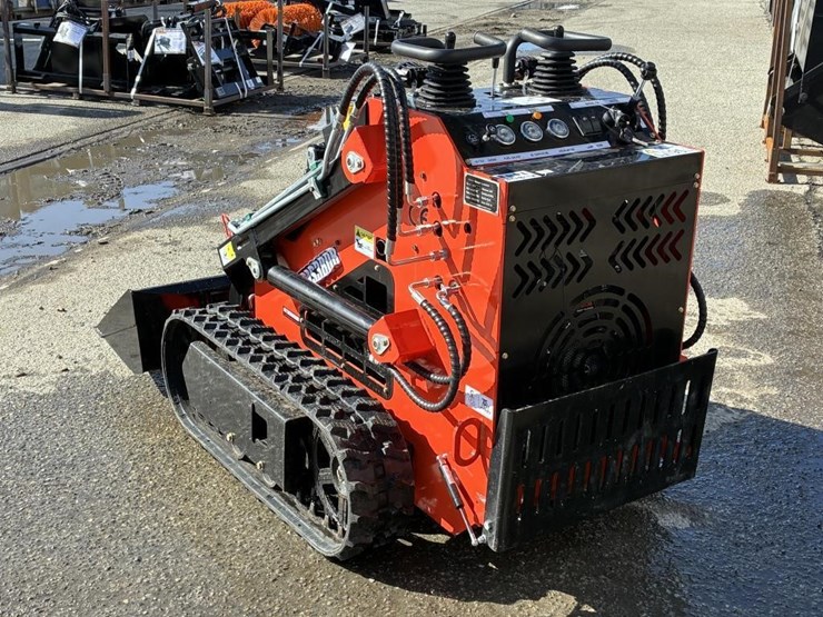 2025-mms-380r-skid-steer-track-loader-image-4