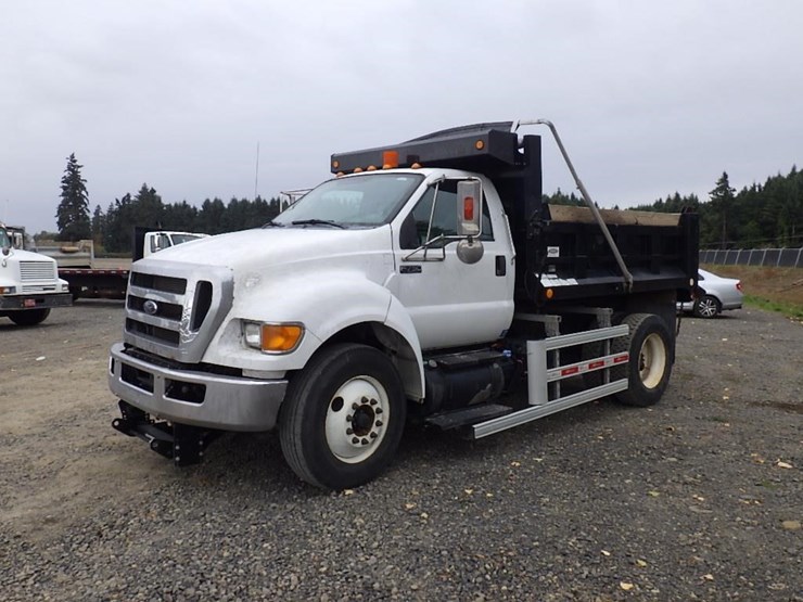 ford-f750-image-1