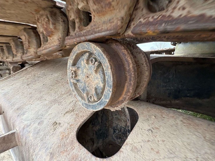 caterpillar-325cl-image-17