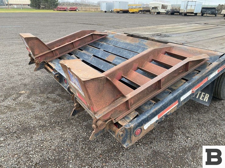 2002-towmaster-t-20-image-22