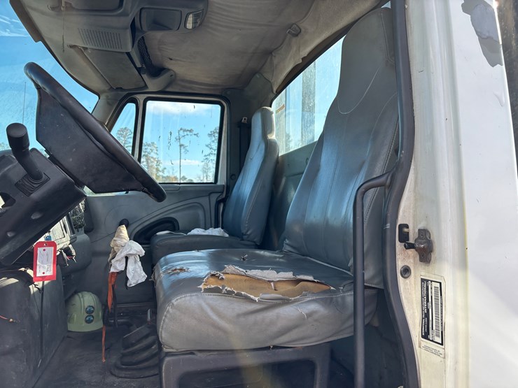 international-4300-image-16