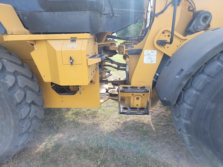 caterpillar-926-image-7