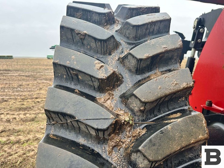 case-ih-400-image-76