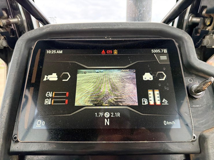 2021-caterpillar-d3-lgp-image-27