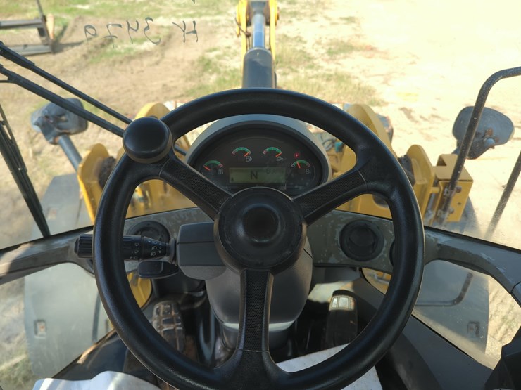 2019-caterpillar-930-image-15