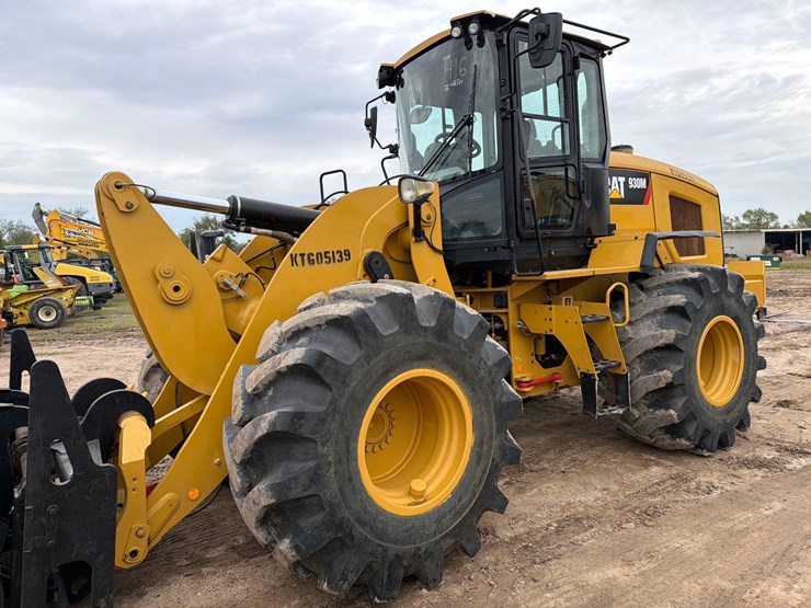 caterpillar-930-image-2