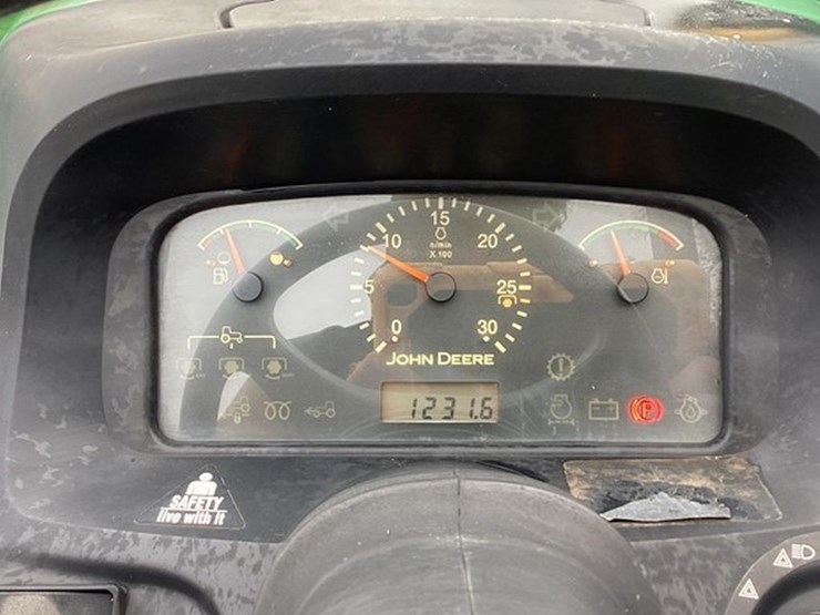 john-deere-3120-image-18