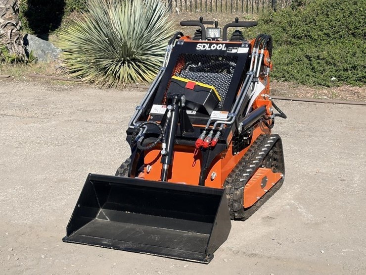 2025-sdlool-sl36-skid-steer-image-1