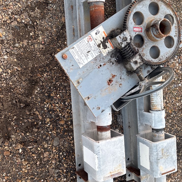 #1436 • 8000 LB CAPACITY BOAT LIFT