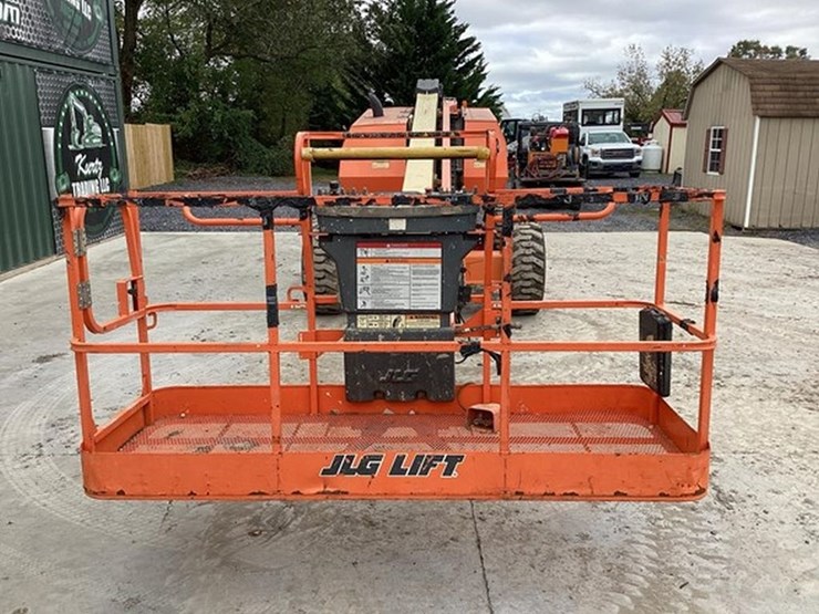 2007-jlg-600s-image-9