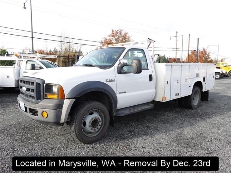 2007-ford-f550-image-1