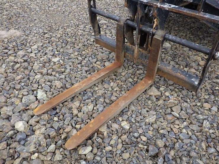 2012-jlg-g10-55a-image-12