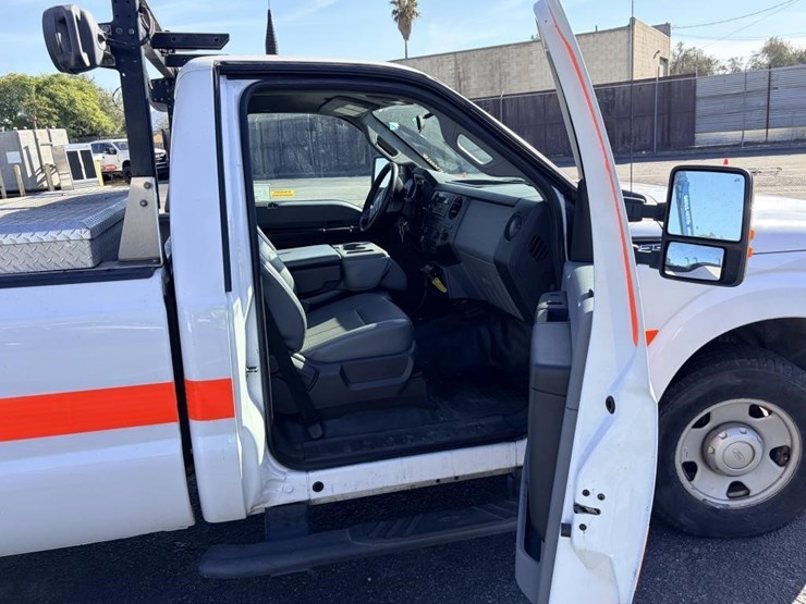 2014-ford-f250-image-9