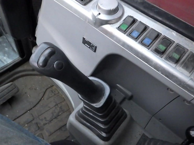 2024-doosan-dx60-9c-hydraulic-excavator-image-24