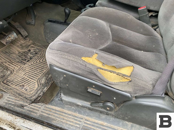 2006-gmc-sierra-2500-image-31