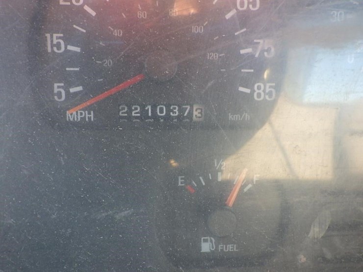 1997-ford-l8513-image-26