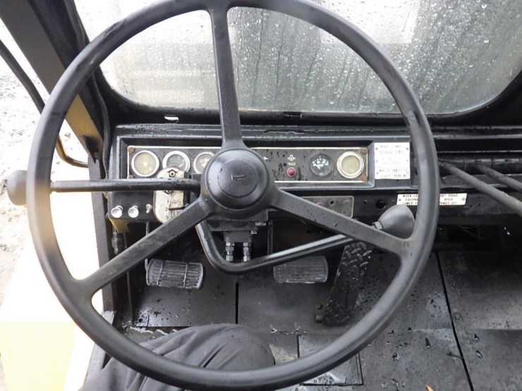 caterpillar-v330b-image-28