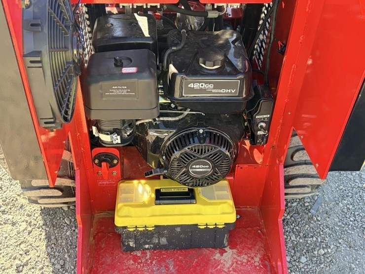 2025-sdlool-sl323wj-skid-steer-loader-image-9