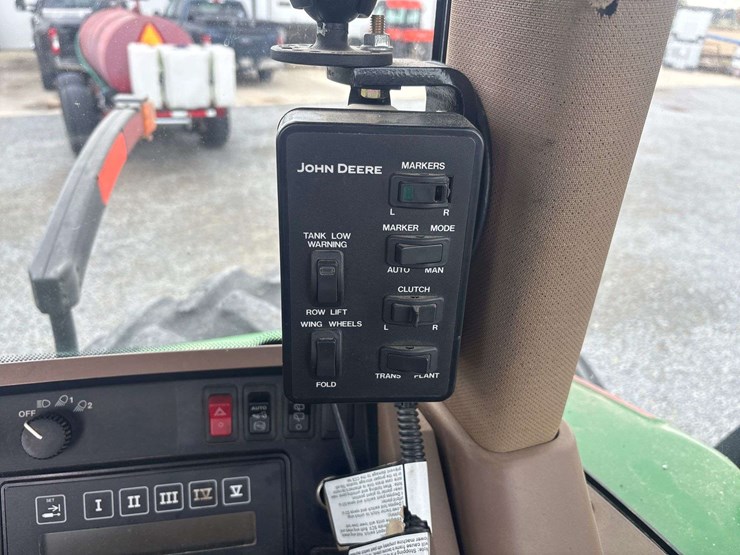 john-deere-1790-image-16