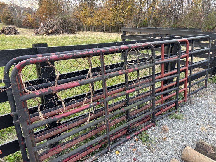 4-assorted-gates-image-1