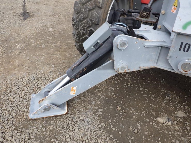 skyjack-sj1056th-image-11