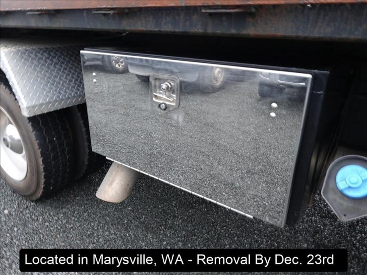 2013-ford-f650-image-27