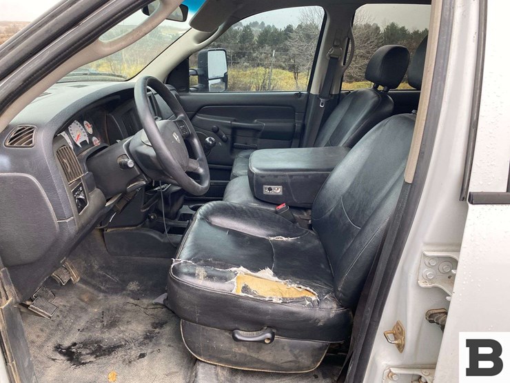 2005-dodge-ram-2500-image-30