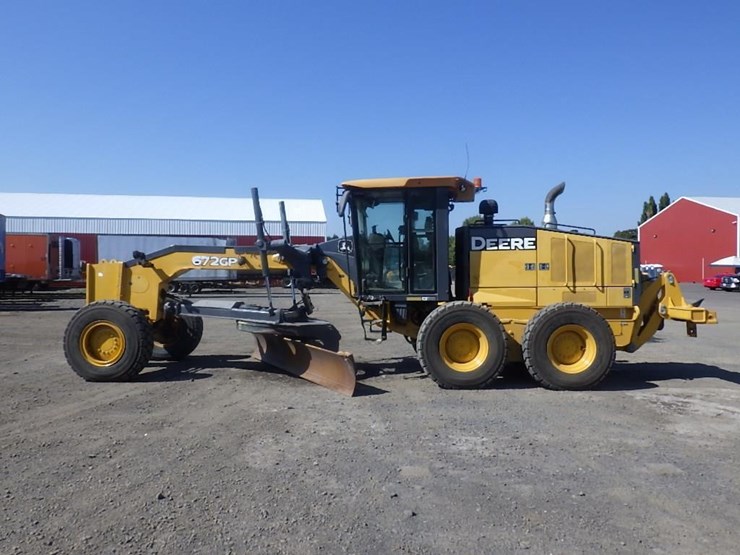2012-deere-672gp-image-8