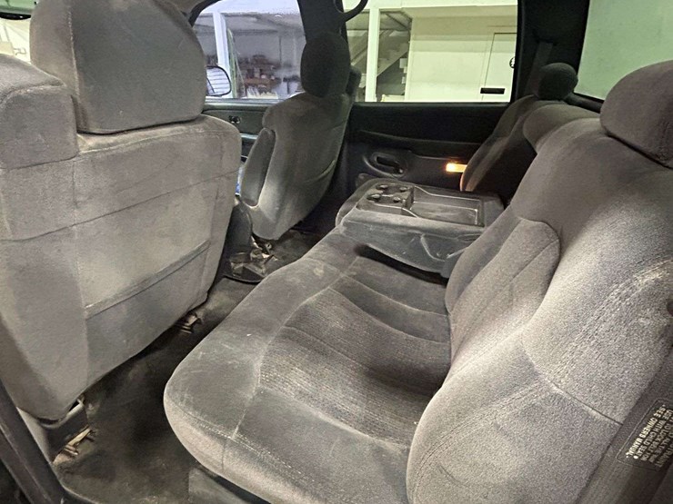 2001-chevrolet-2500-image-26