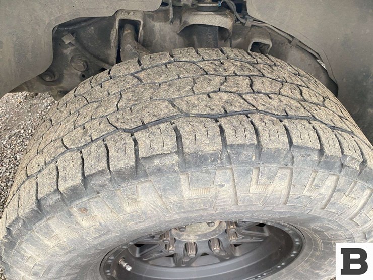 2006-gmc-sierra-2500-image-11