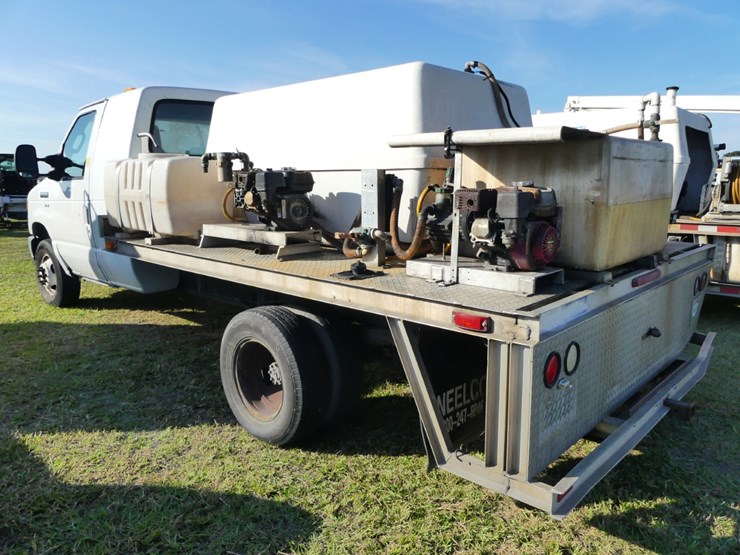 2011-ford-e450-image-4