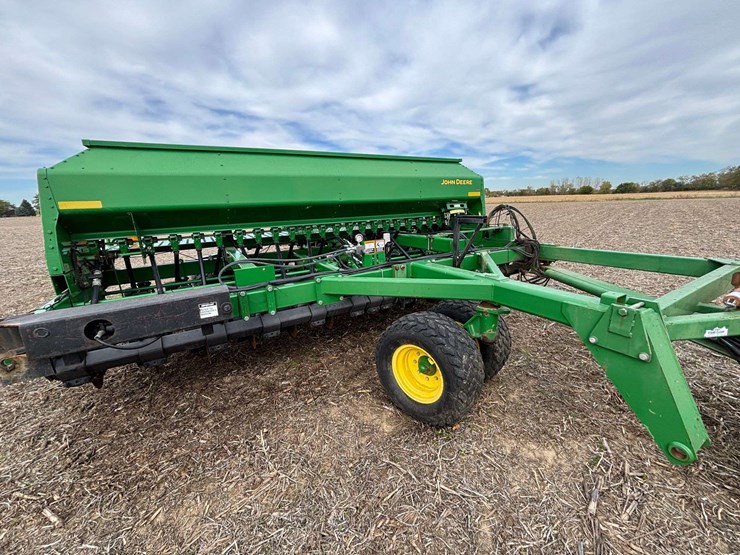 john-deere-1590-image-27