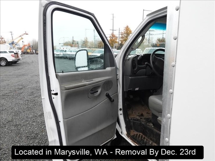 2003-ford-e350-image-23