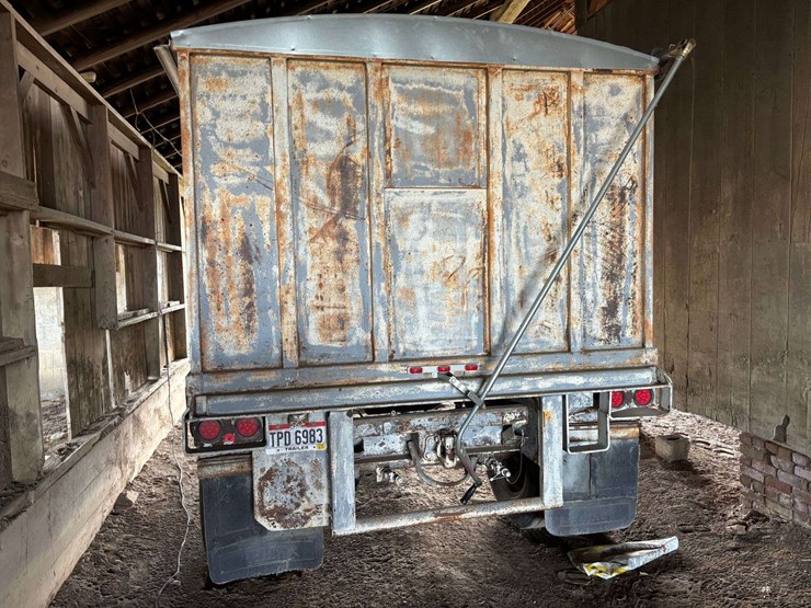 1986-fruehauf-28ft-image-2