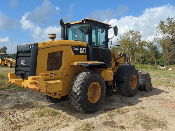 2019-caterpillar-930-image-4