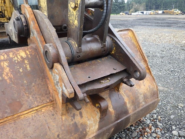 caterpillar-320c-image-9