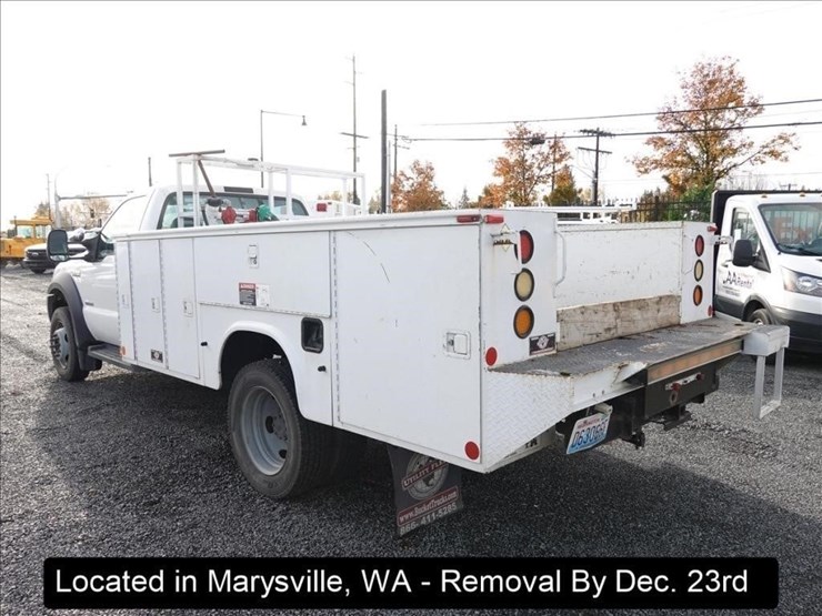 2007-ford-f550-image-16